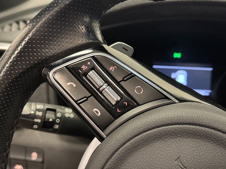 Kia Sportage GT LINE ESSENTIAL 136 foto 22