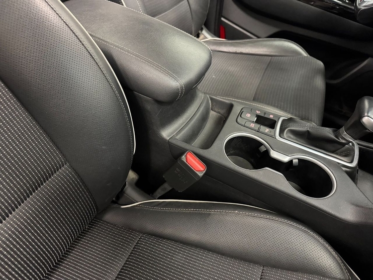 Kia Sportage GT LINE ESSENTIAL 136 foto 37