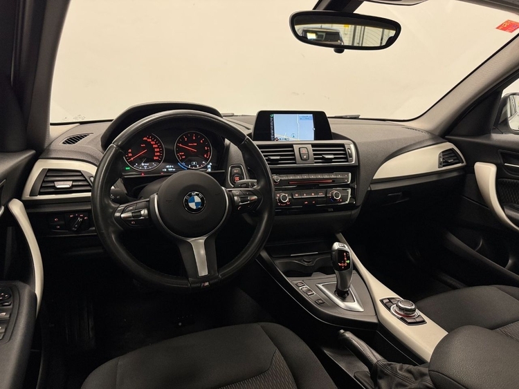 BMW Serie 1 116D foto 9