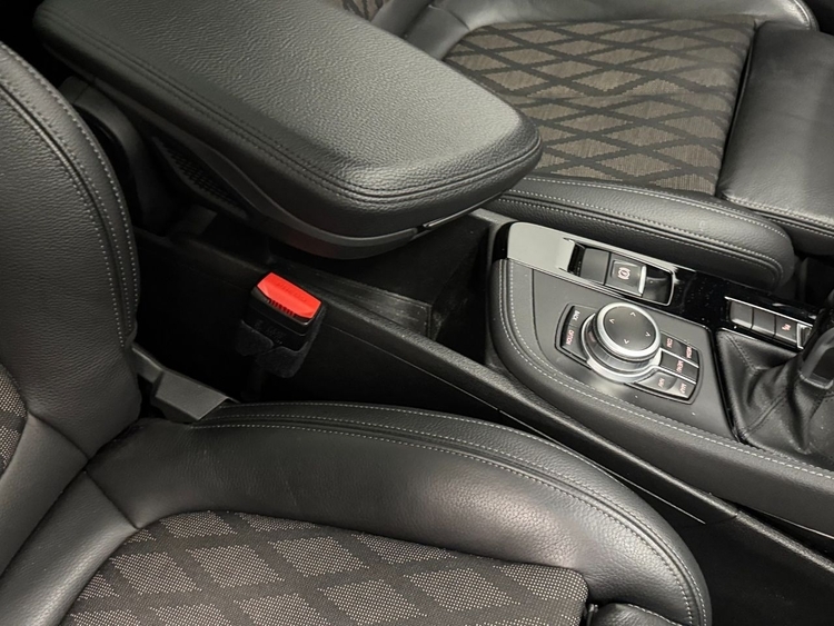 BMW X1 SDRIVE 18D foto 45