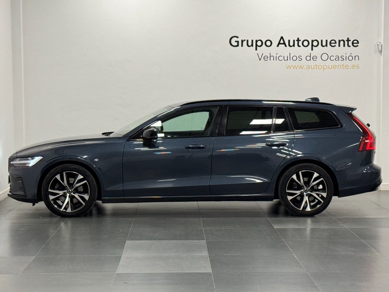Volvo V60 B4 D PLUS DARK AUTO miniatura 4