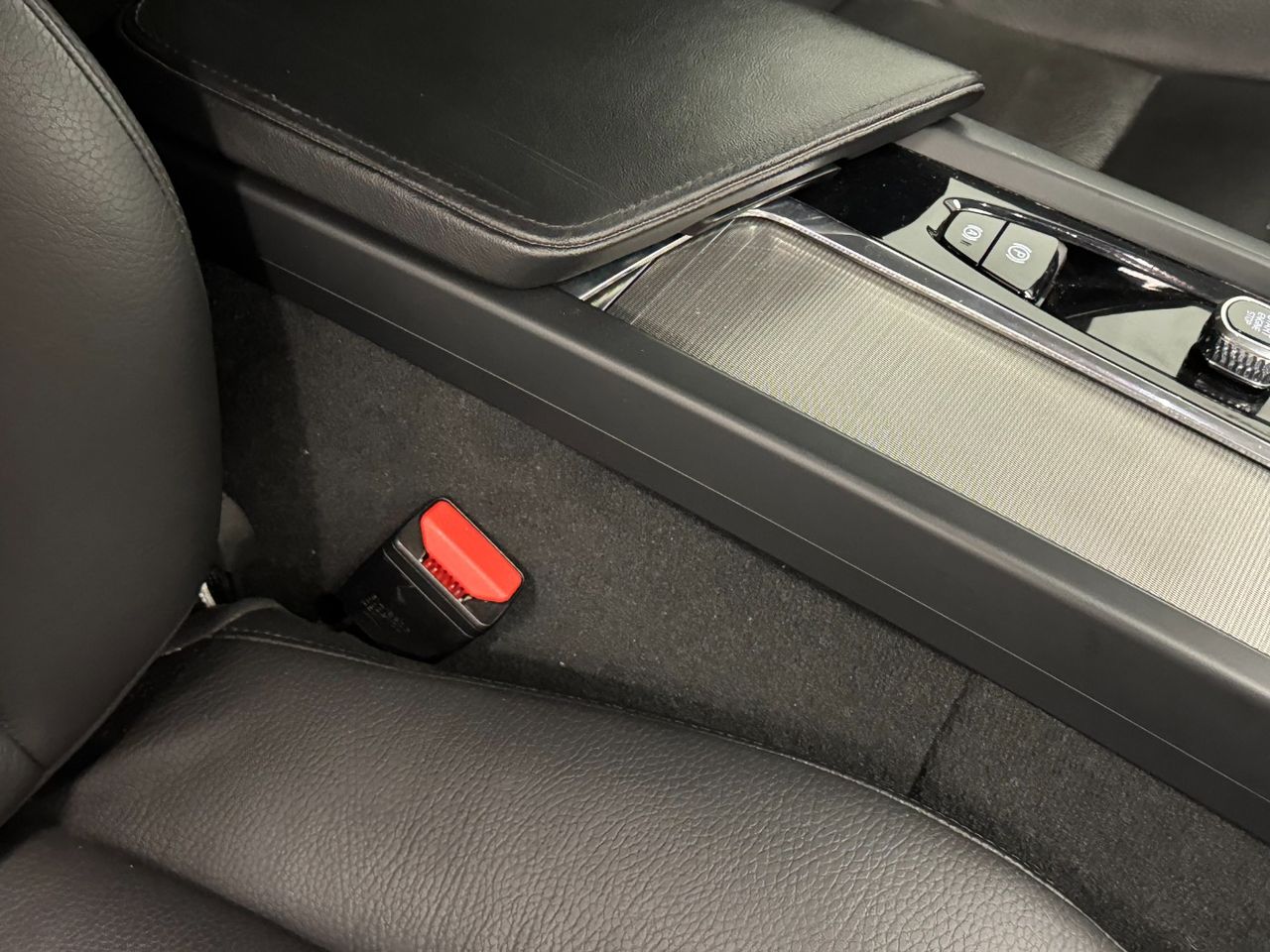 Volvo V60 B4 D PLUS DARK AUTO miniatura 33