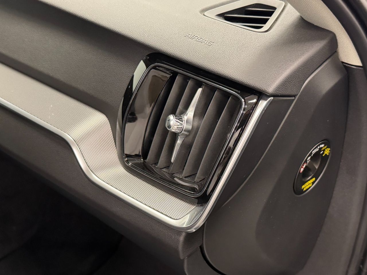 Volvo V60 B4 D PLUS DARK AUTO foto 24