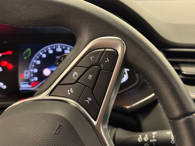 Renault Captur ZEN EDC 140CV foto 23