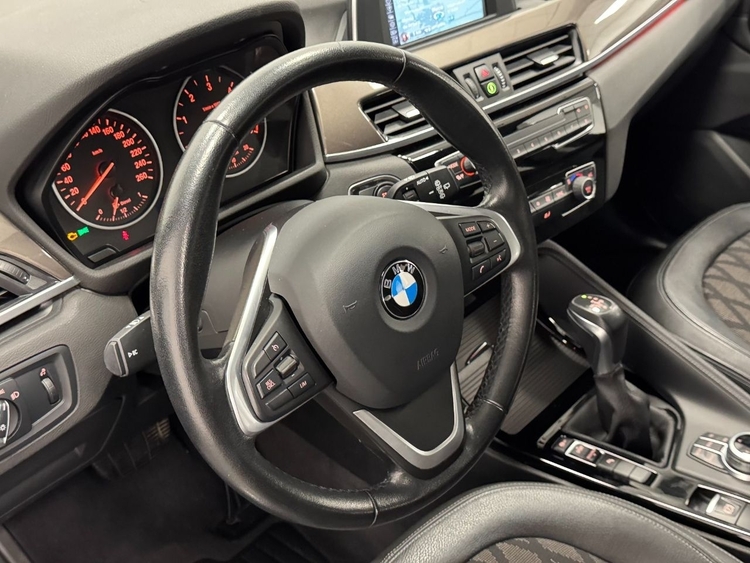 BMW X1 SDRIVE 18D foto 19