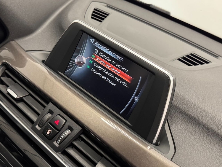 BMW X1 SDRIVE 18D foto 40