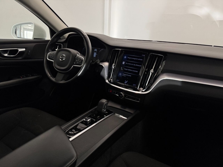 Volvo V60 2.0 B4 D foto 12
