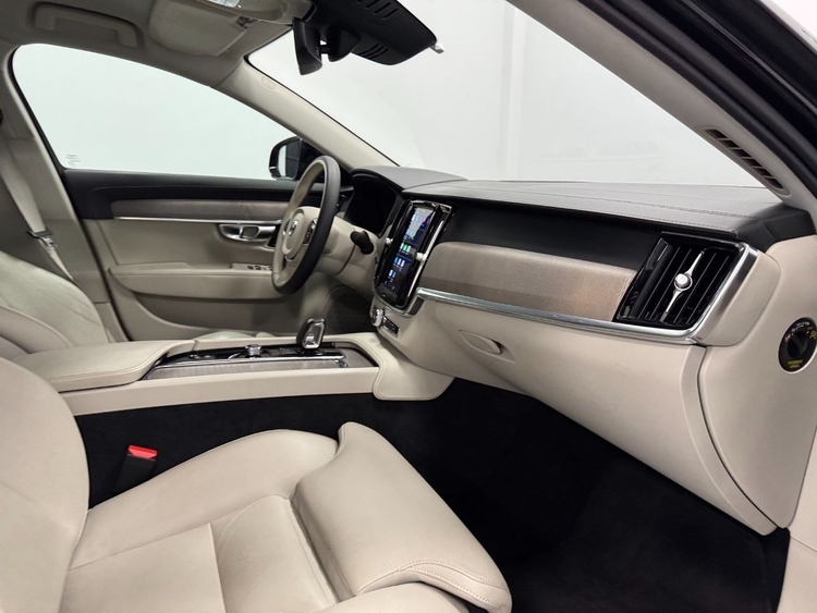 Volvo S90 2.0 B5 D PLUS DARK AUTO foto 31