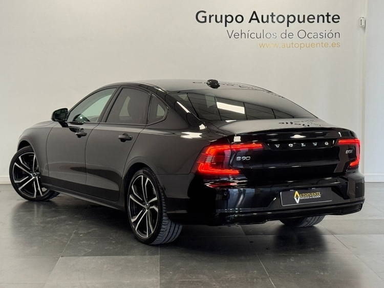 Volvo S90 2.0 B5 D PLUS DARK AUTO foto 5