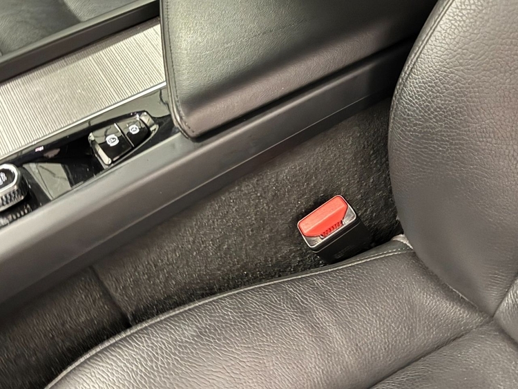 Volvo V60 2.0 B4 D PLUS DARK AUTO foto 22