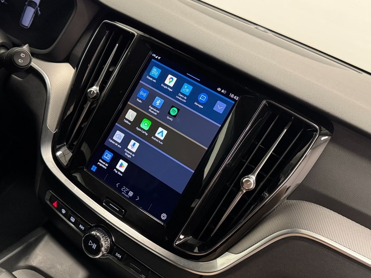 Volvo V60 2.0 B4 D PLUS DARK AUTO foto 29