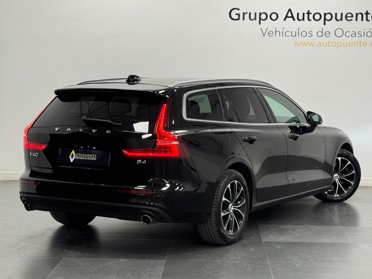 Volvo V60 MOMENTUM PRO AUTO  foto 4