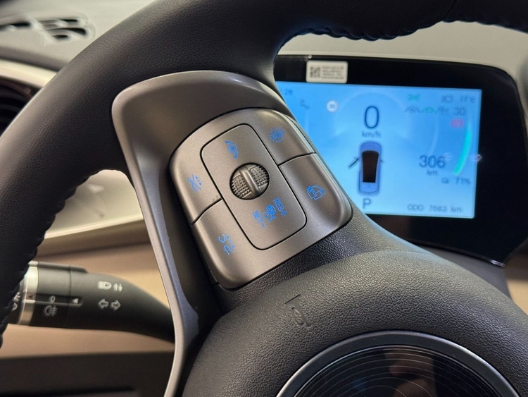 BYD Dolphin COMFORT 204CV foto 22