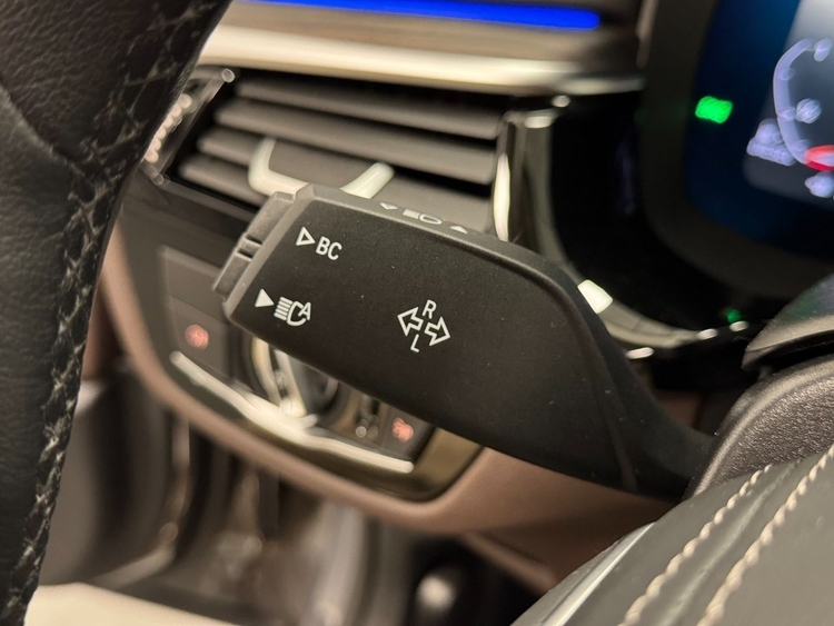 BMW Serie 5 530D XDRIVE foto 23