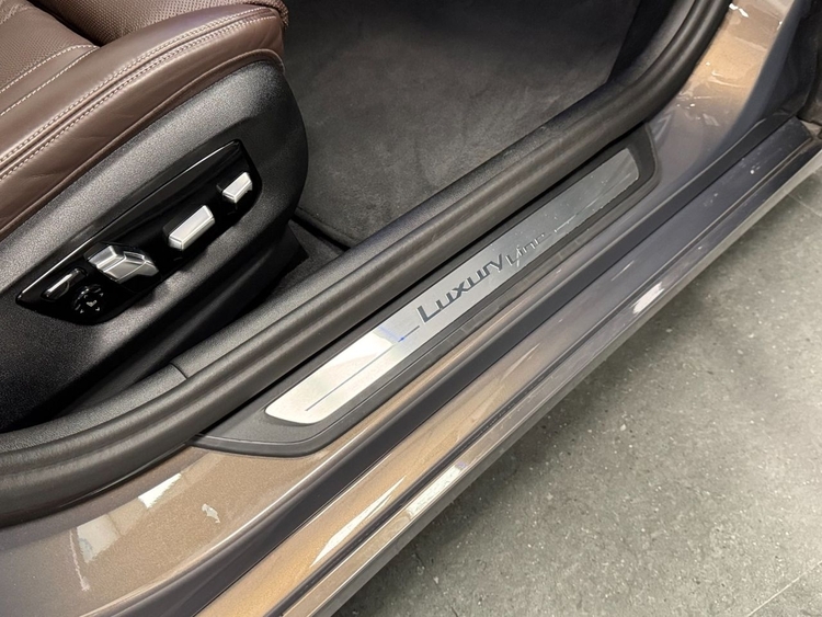 BMW Serie 5 530D XDRIVE foto 32