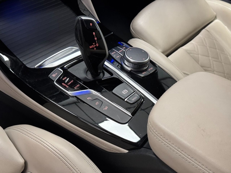 BMW X4 XDRIVE 30D foto 25