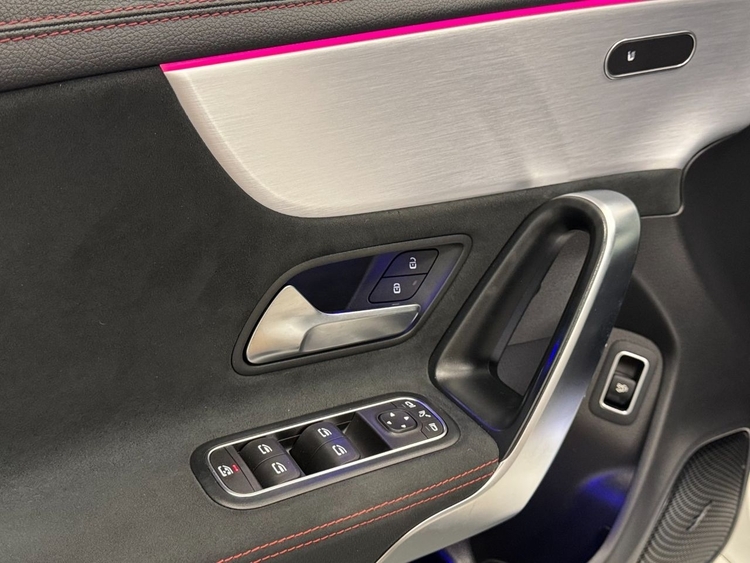 Mercedes CLA AMG 200D foto 17