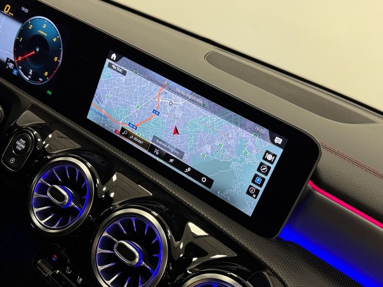 Mercedes CLA AMG 200D foto 37