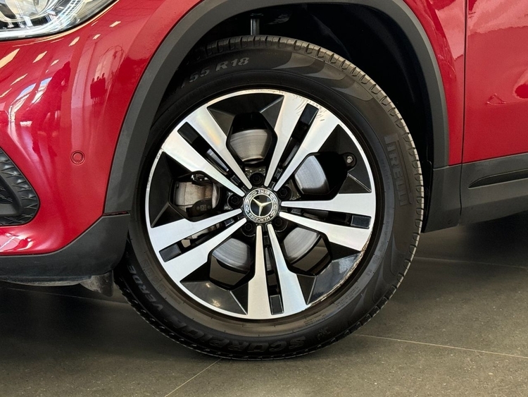 Mercedes GLA GLA 200 foto 39