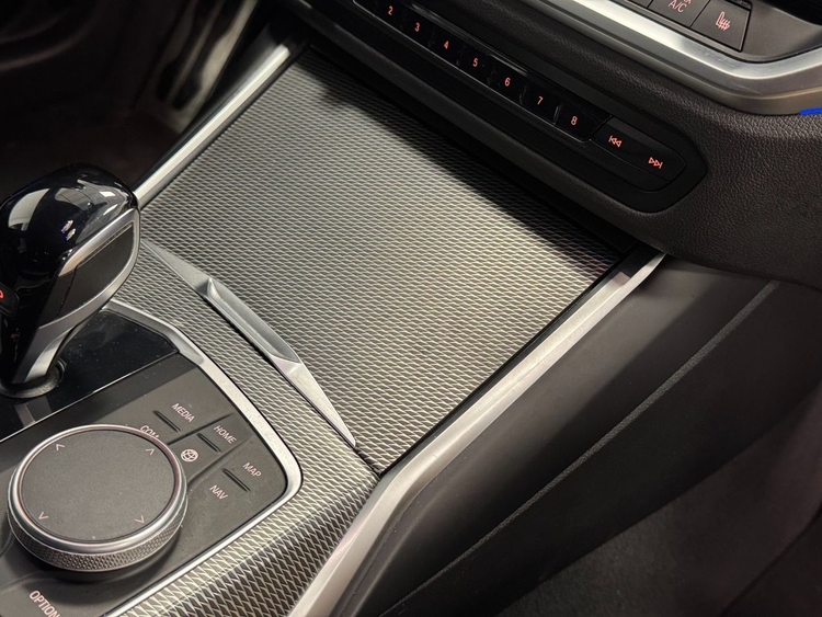 BMW Serie 3 318d AUTO foto 47