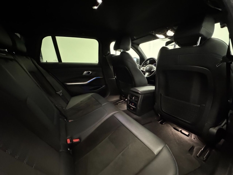 BMW Serie 3 318d AUTO foto 49