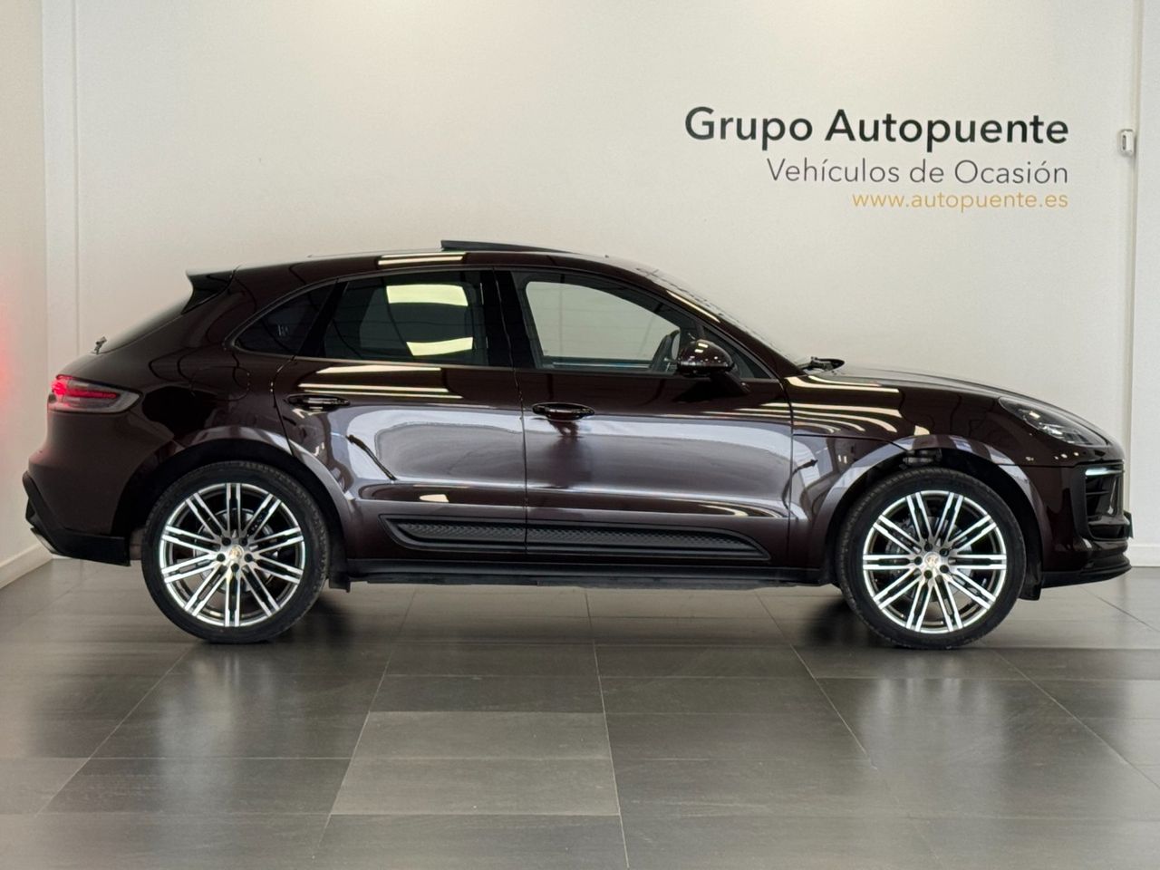 Porsche Macan MACAN  miniatura 3