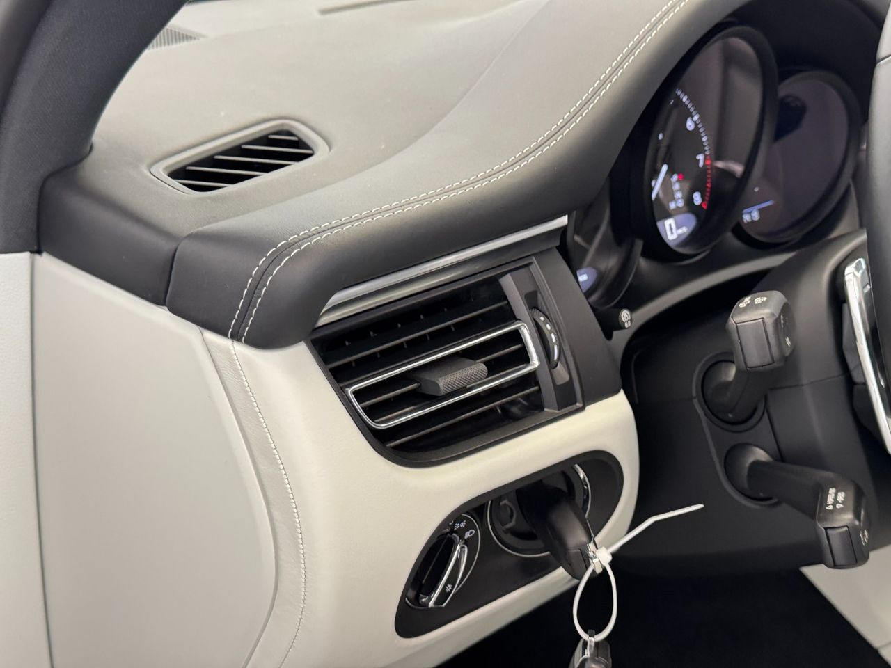 Porsche Macan MACAN  miniatura 18