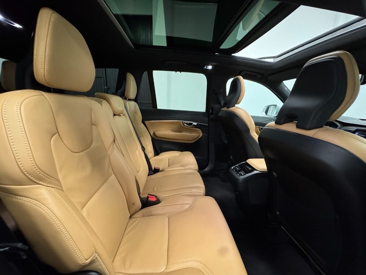 Volvo XC90 INSCRIPTION AUTO AWD B5 D foto 37