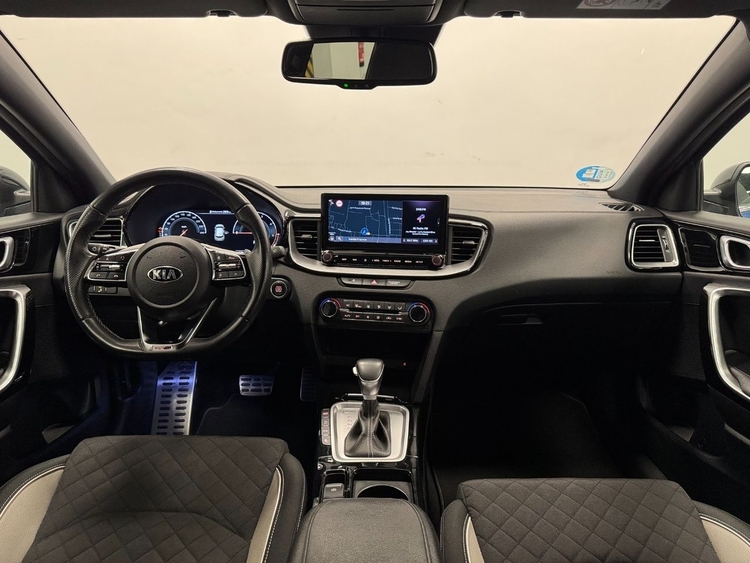 Kia Ceed GT LINE foto 10