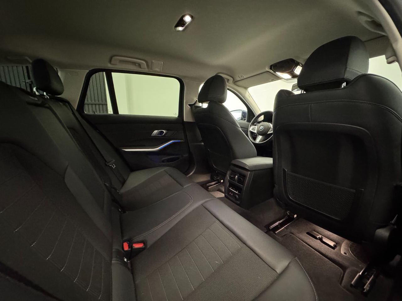 BMW Serie 3  320D  foto 45