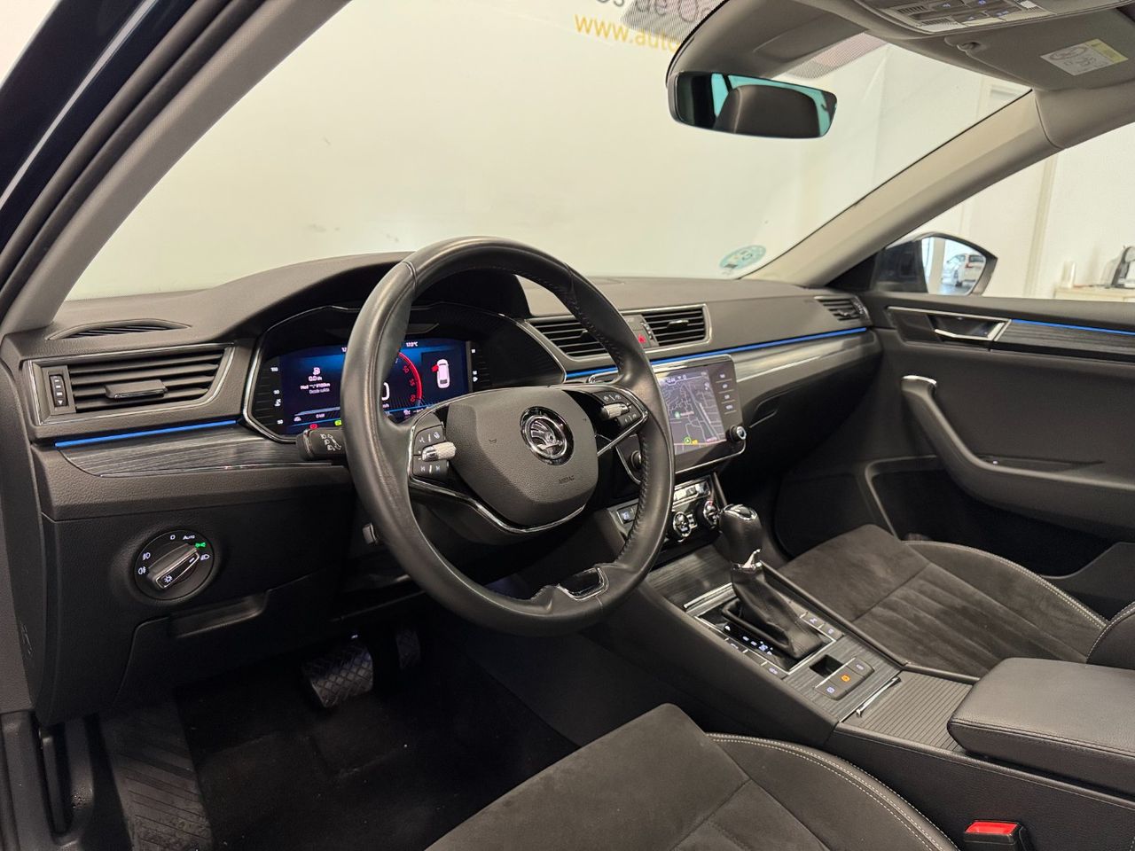 Skoda Superb COMBI STYLE 2.0TDI 200CV DSG miniatura 13