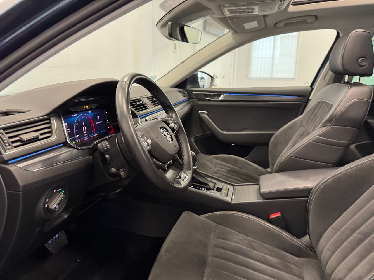 Skoda Superb COMBI STYLE 2.0TDI 200CV DSG miniatura 14