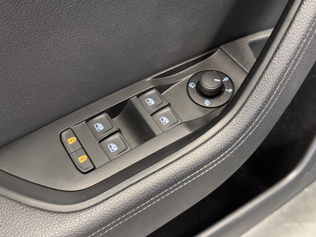 Skoda Superb COMBI STYLE 2.0TDI 200CV DSG miniatura 16