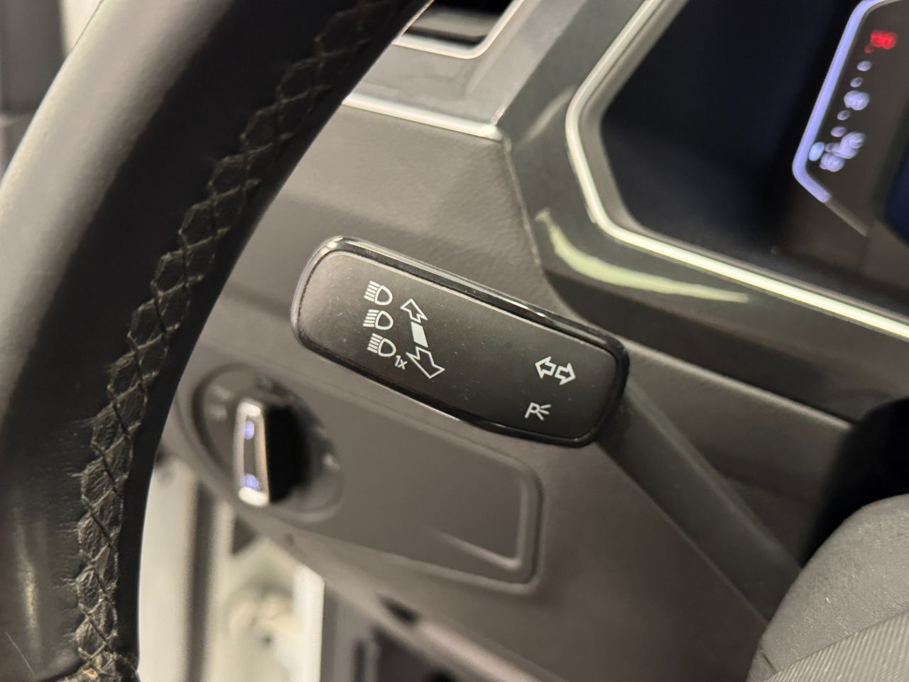 Volkswagen Tiguan R-LINE DSG miniatura 14