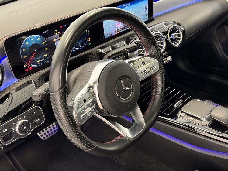 Mercedes CLA AMG 200D foto 18