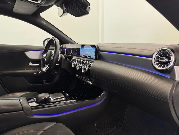 Mercedes CLA AMG 200D foto 26