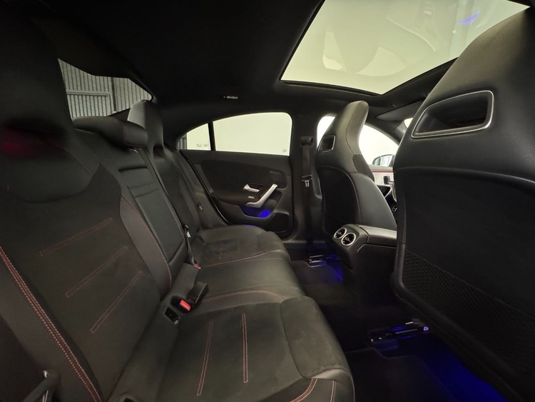 Mercedes CLA AMG 200D foto 41