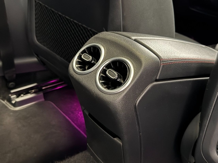 Mercedes CLA AMG 200D foto 43