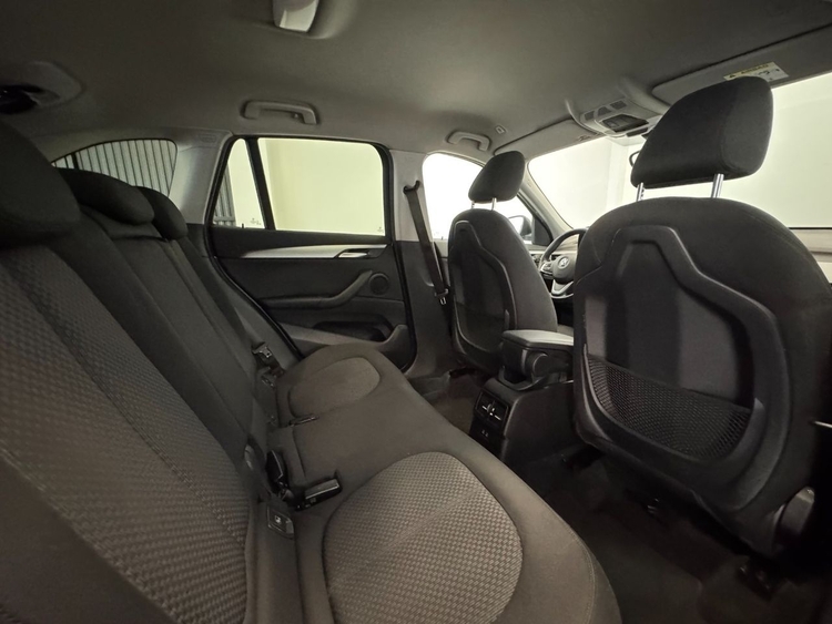 BMW X1 SDRIVE 18D  foto 38