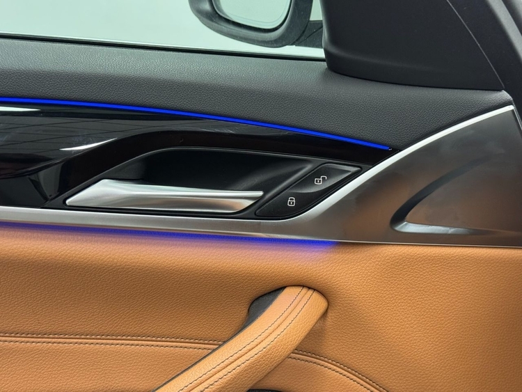 BMW Serie 5 520D  foto 16