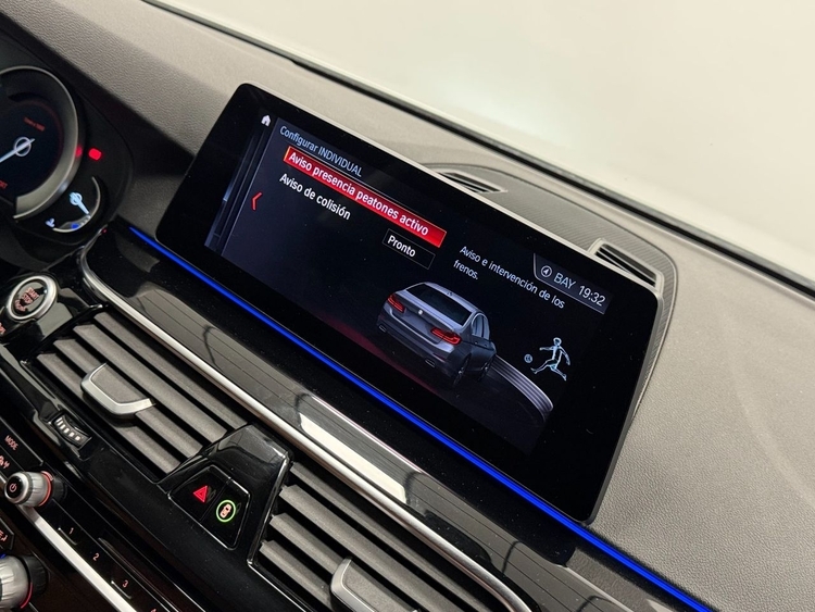 BMW Serie 5 520D  foto 34