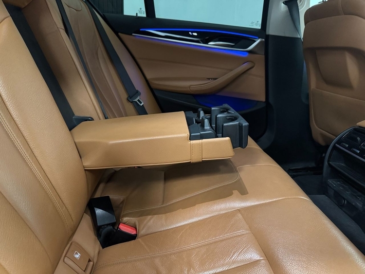 BMW Serie 5 520D  foto 43