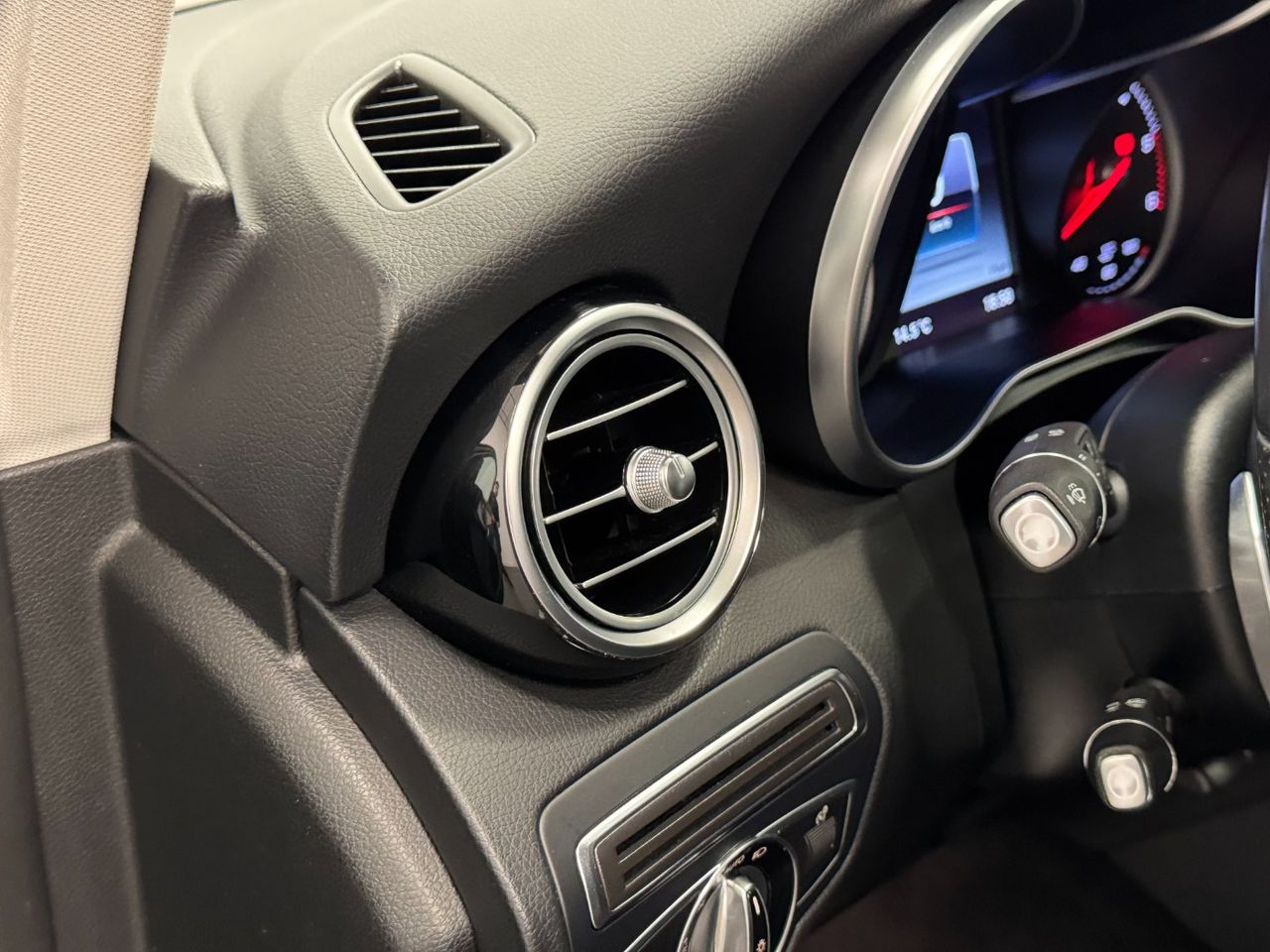 Mercedes Clase GLC AMG 220D 4MATIC  miniatura 18