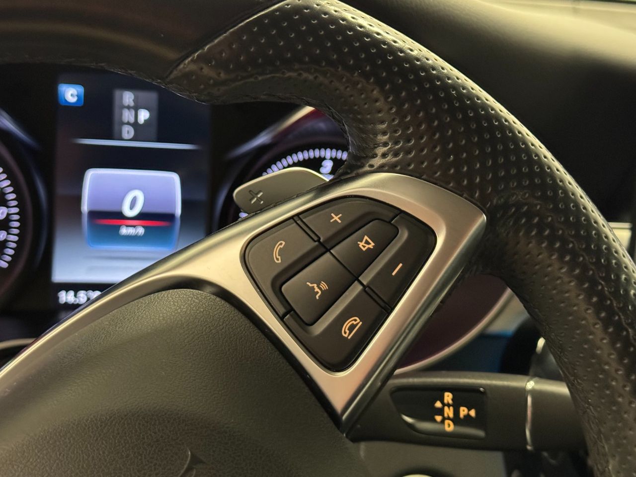 Mercedes Clase GLC AMG 220D 4MATIC  miniatura 25