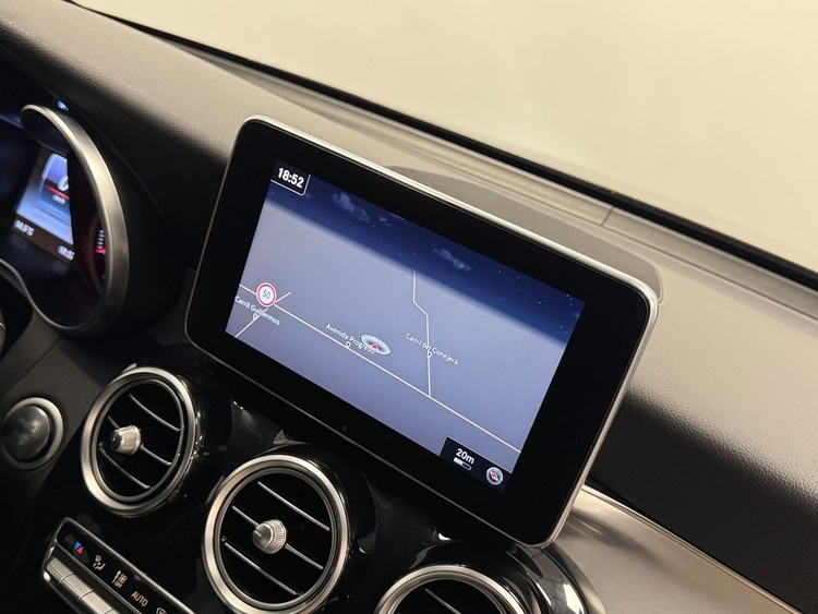 Mercedes Clase GLC AMG 220D 4MATIC  foto 32