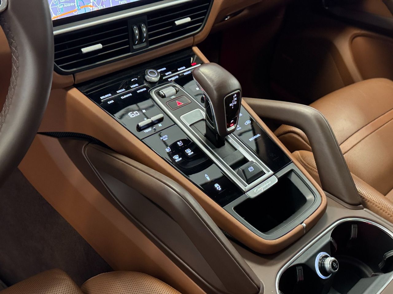 Porsche Cayenne CAYENNE E-HYBRID  miniatura 28