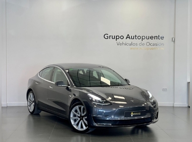 Tesla - Model 3