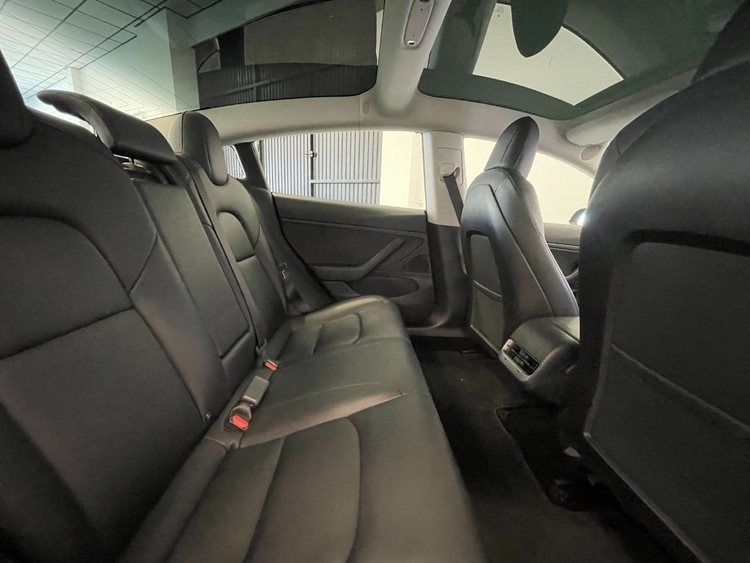 Tesla Model 3 GRAN AUTONOMIA DUAL MOTOR AWD foto 38