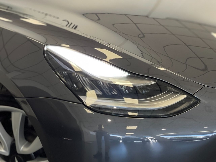 Tesla Model 3 GRAN AUTONOMIA DUAL MOTOR AWD foto 40