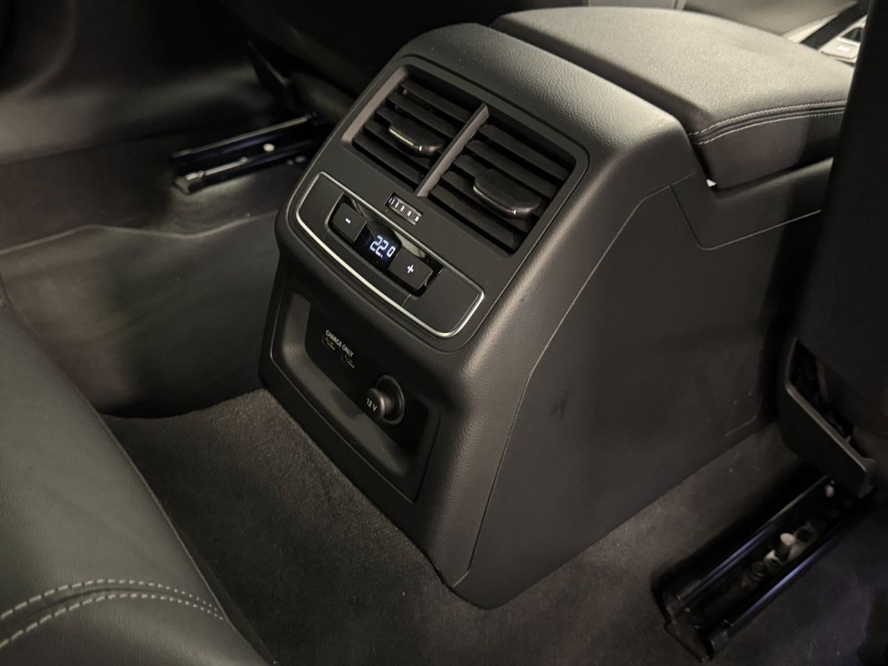 Audi A5 35TDI BLACK LINE S-TRONIC foto 44